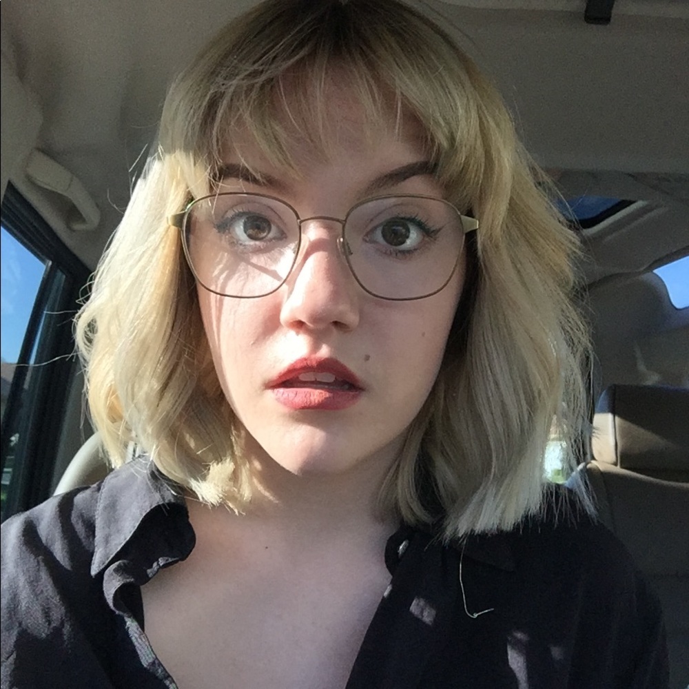 Meet your Posher, Dakota
